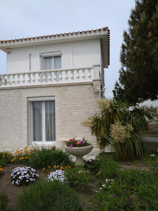 Holiday home Maison Avec Jardin Prive